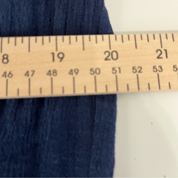 Westport Navy V Neck Tie Short Sleeve Top - Picture 13 of 14